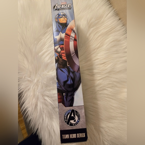Marvel Avengers Assemble Titan Hero Series- Captain America Toy - Picture 9 of 9